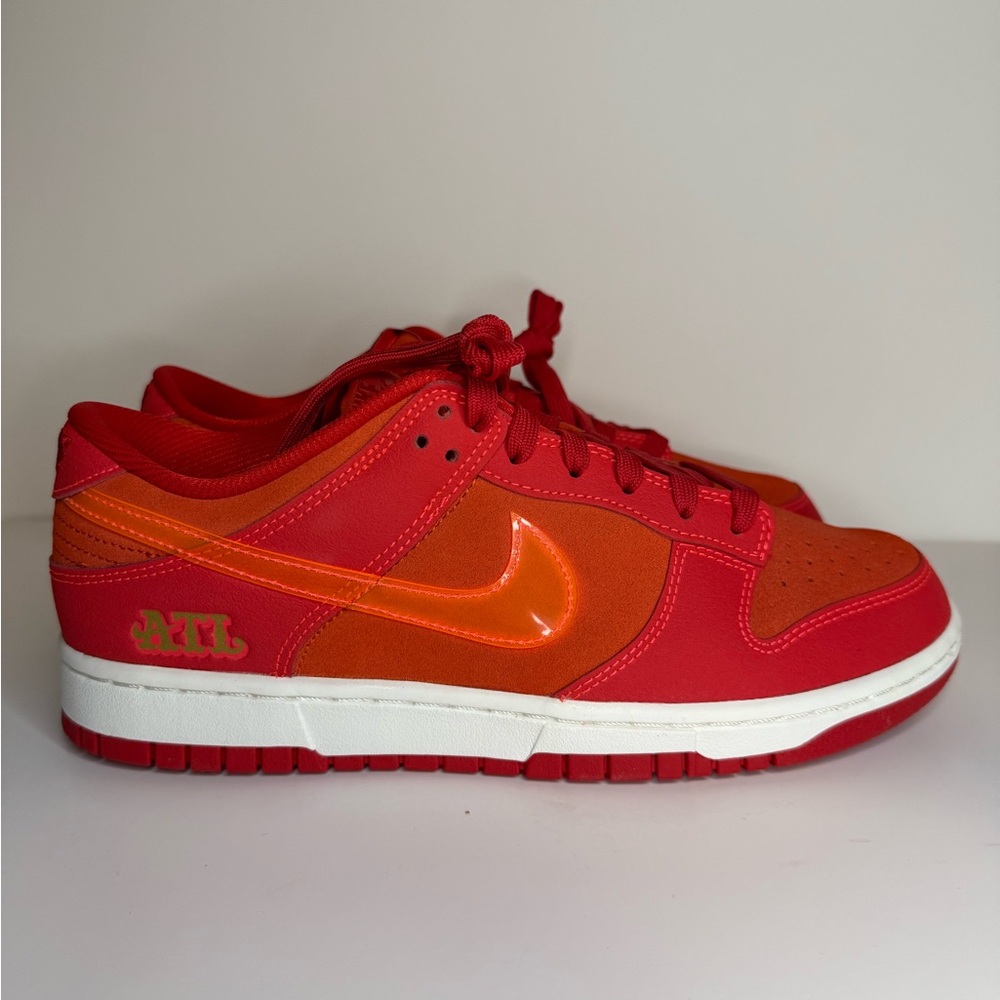 Nike Dunk Low Size 9.5